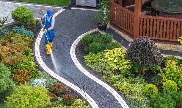 Best Garage Pressure Washing  in Mathews, LA